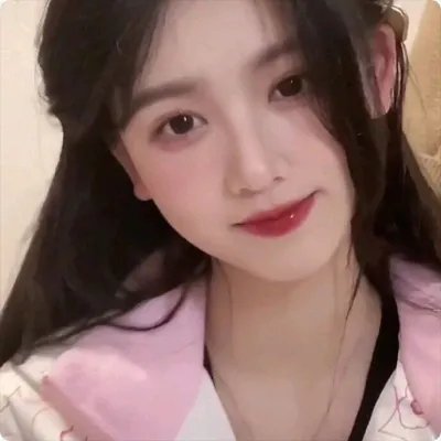我的同桌是校花