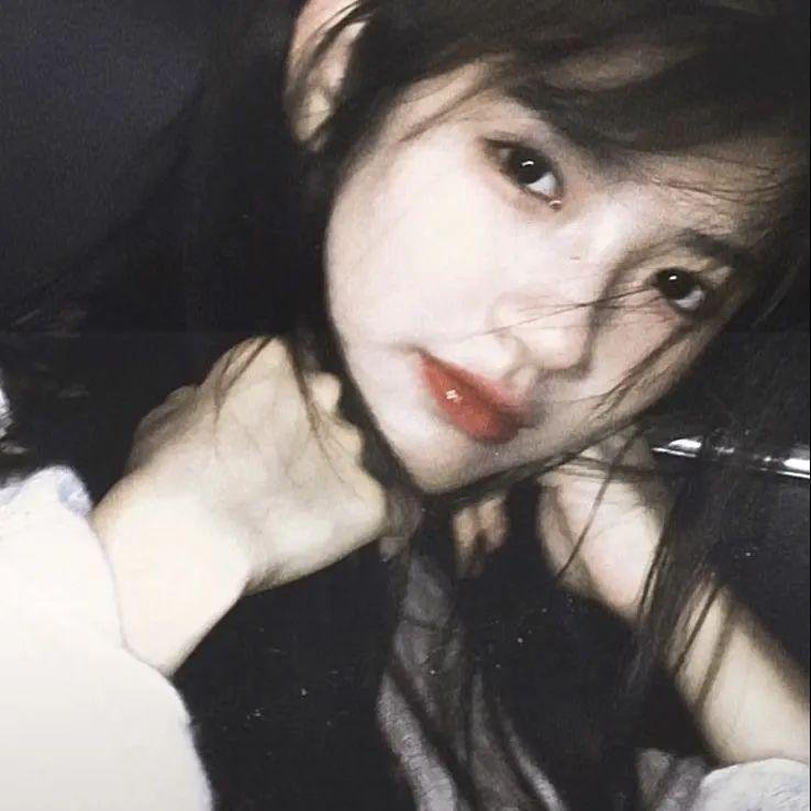 怪诞女孩